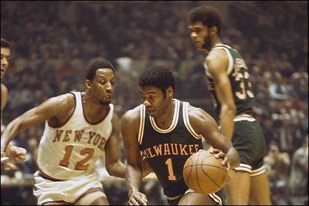 在俱乐部表 在俱乐部表