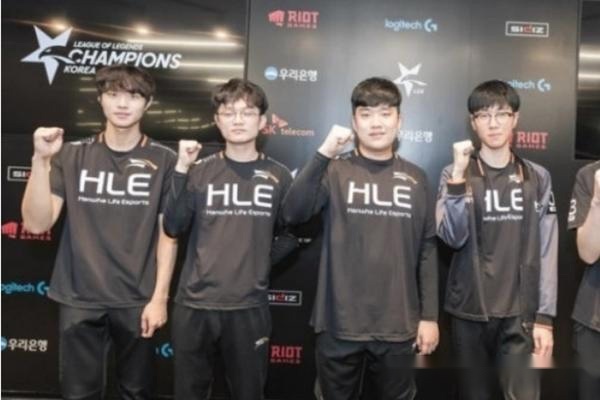 尤其是在压 尤其是在压